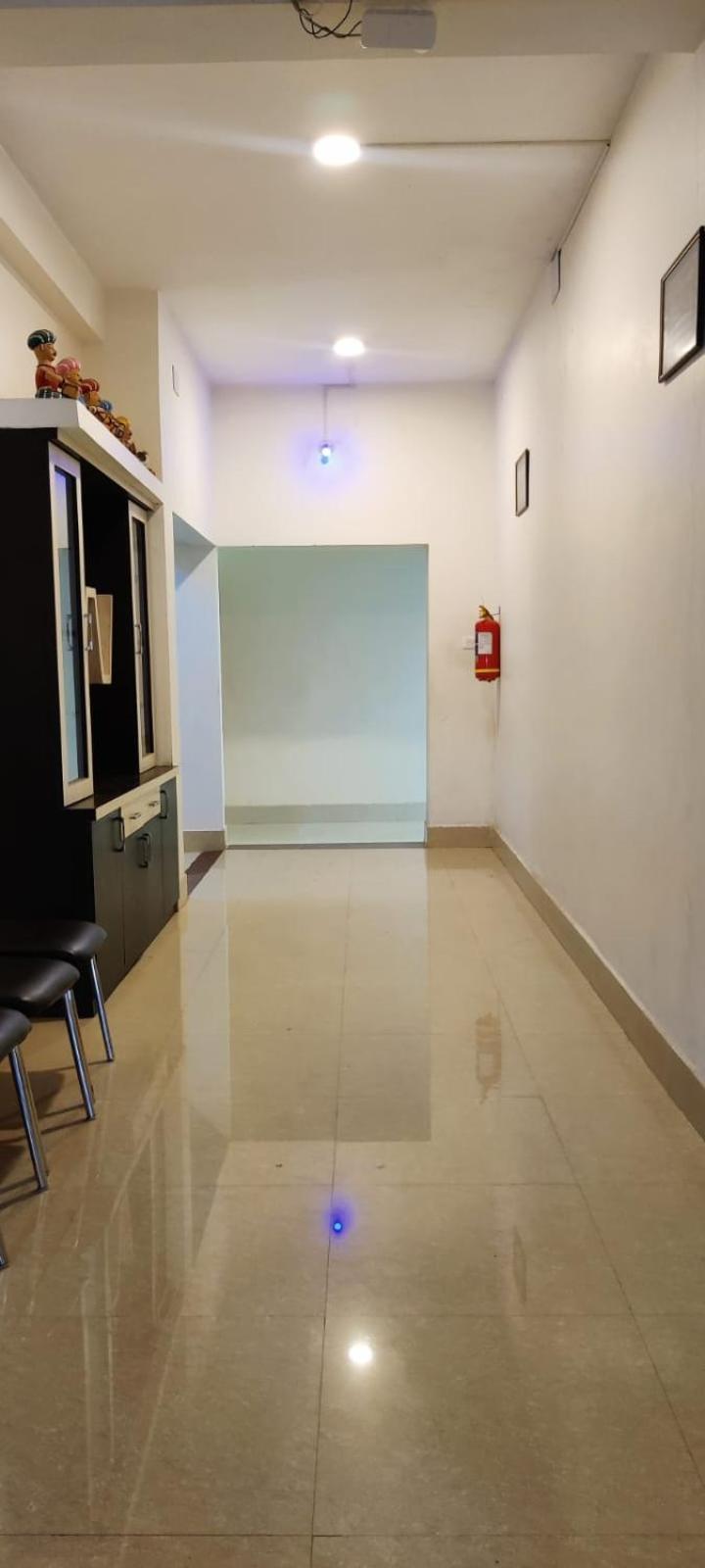 Chetan Inn Hotel Bhubaneswar Exterior photo
